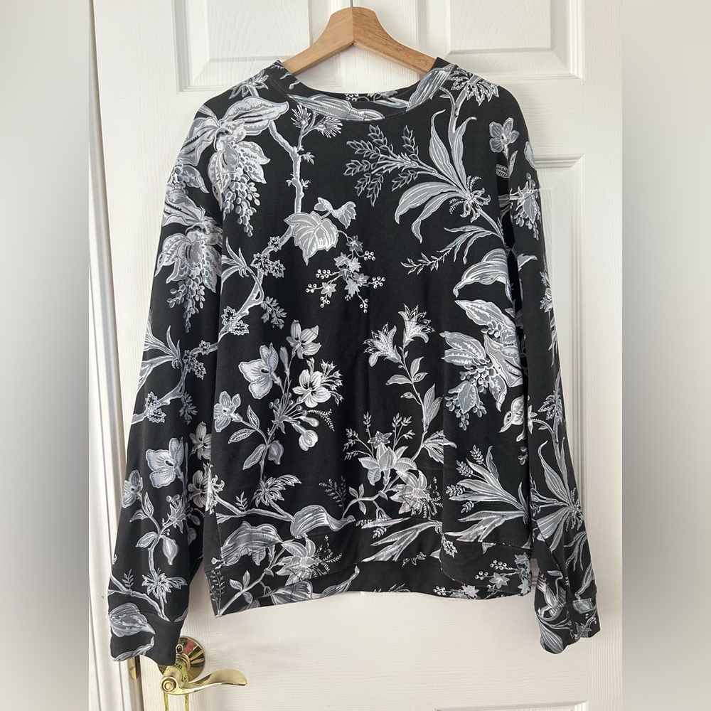 McQ Alexander McQueen Large Sweatshirt Large Black Gray Floral Long Sleeve Adult